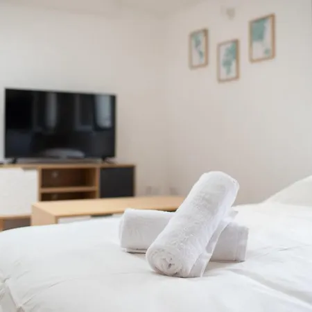 Bright 25 M Studio In The Town Centre * 카르카손